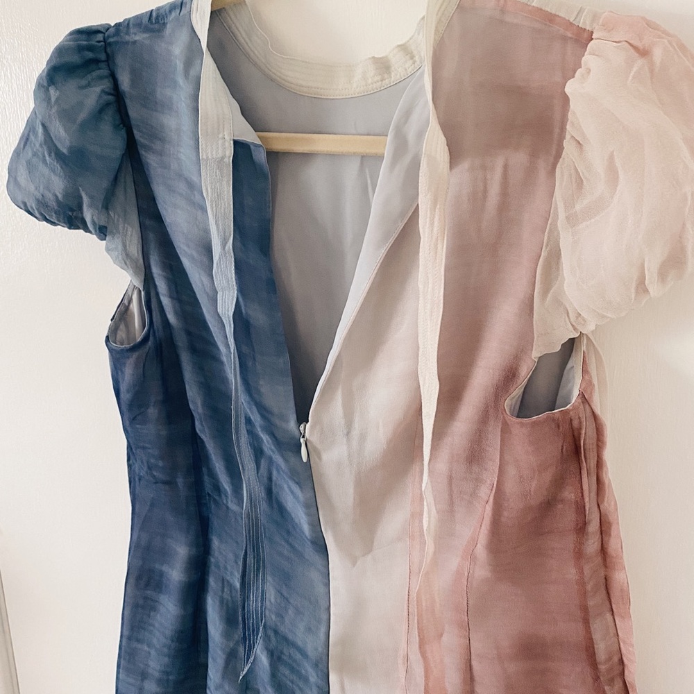 BCBG MAXAZRIA Ombré Watercolor Blouse. Rare. No longer sold. - Picture 2 of 3